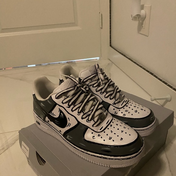 Air forces 1 - Picture 5 of 5